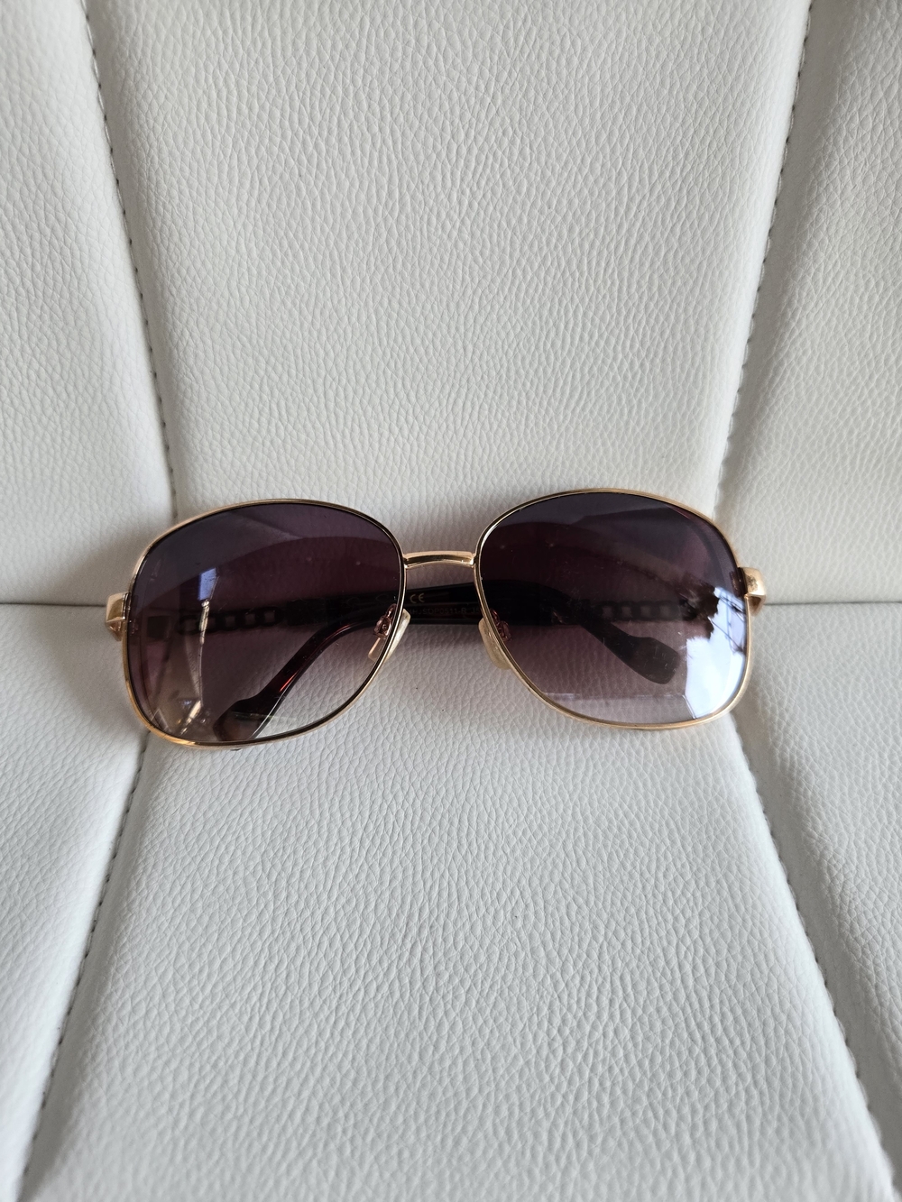 Jessica Simpson Gold Frame Sunglasses with Brown Gradient Lenses